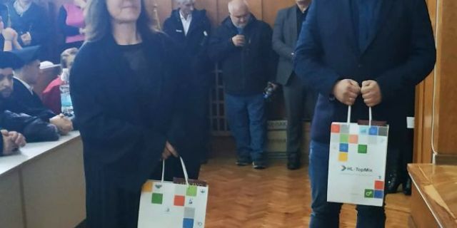 Отличили се абсолвенти от Аграрен университет – Пловдив получиха награди от HL-TopMix на тържествена церемония